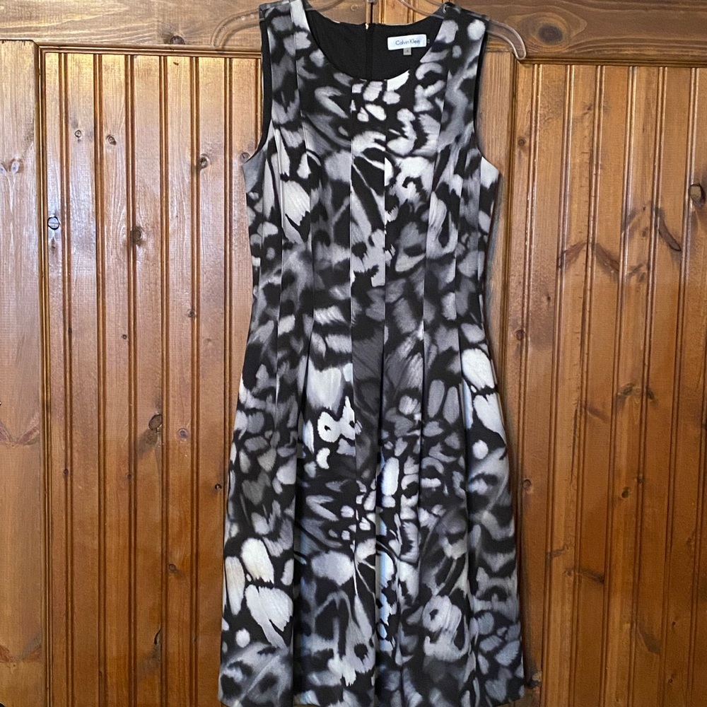 Womens Calvin Klein size 4 black/gray dress